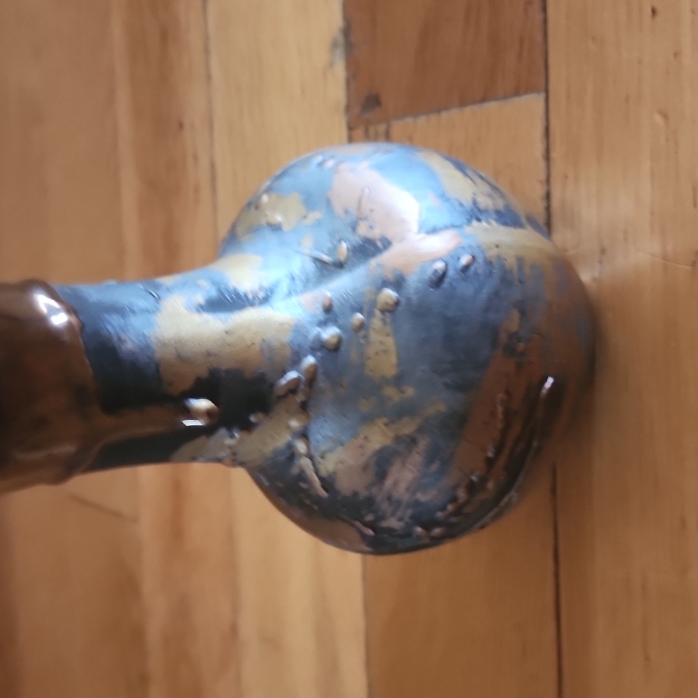 Vase - Picture 3 of 5